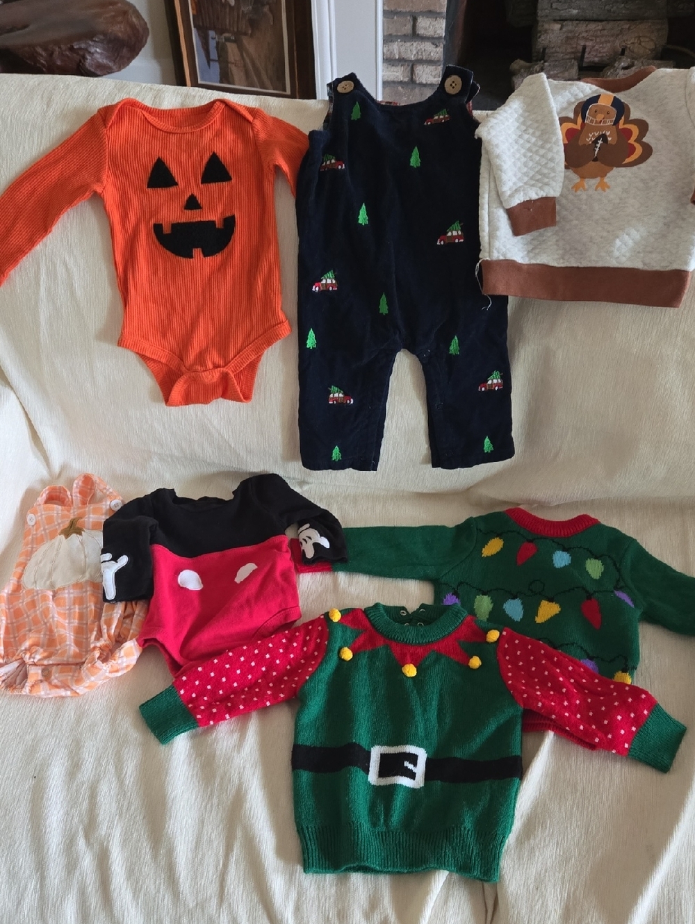 3-6 Month Holiday Bundle